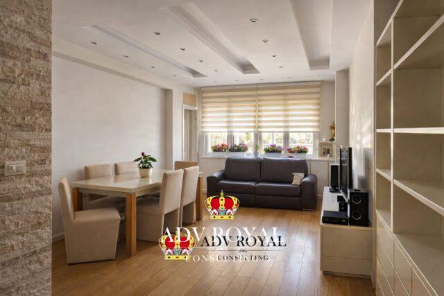 IZDAJE SE LUX STAN-STUDENTSKI TRG SA PARKING MESTOM